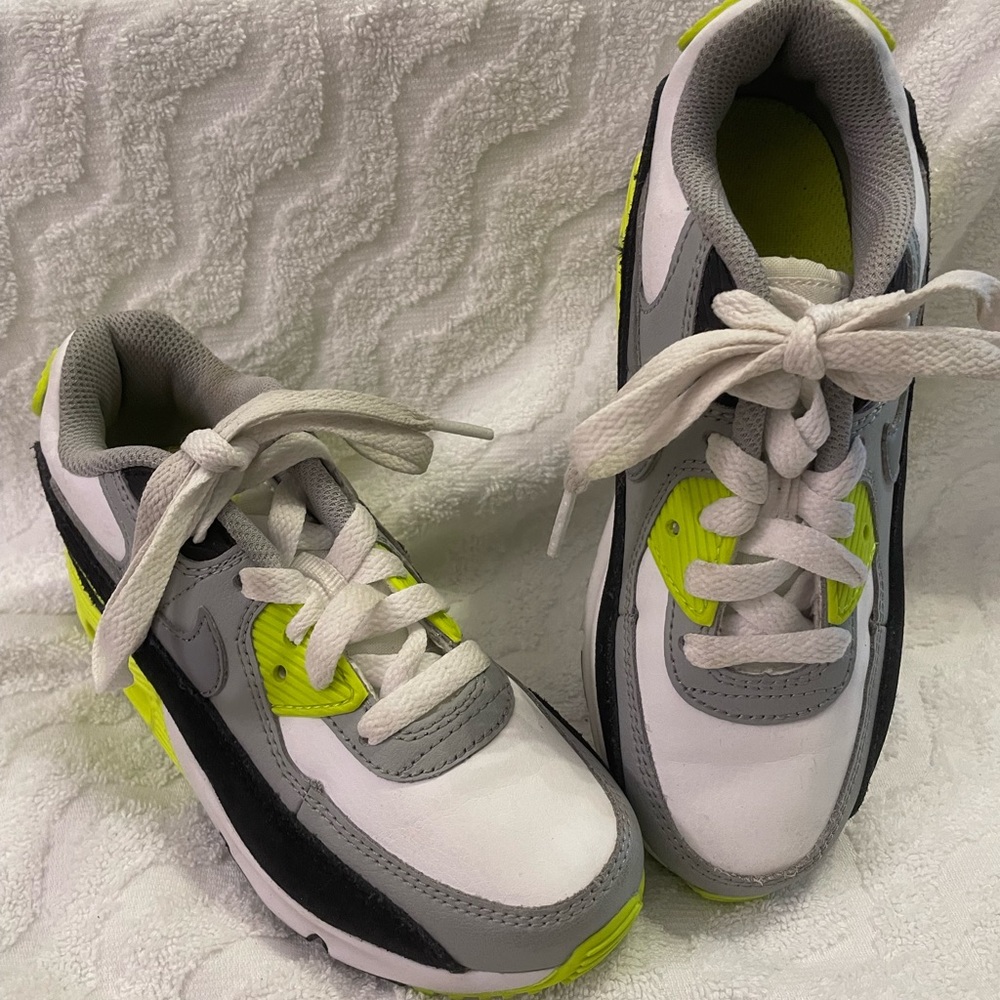 Boys size 13c nikes